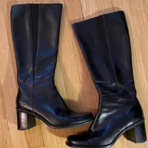 Liz Claiborne Shoes - Liz Claiborne Comfort Leather Boots - Size 9.5